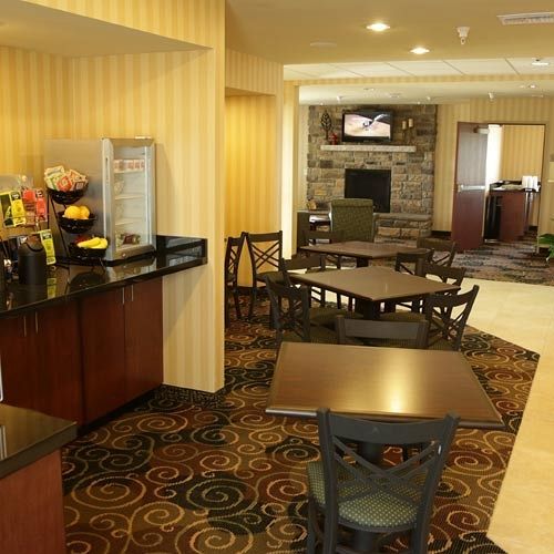 Cobblestone Hotel - Wayne Экстерьер фото